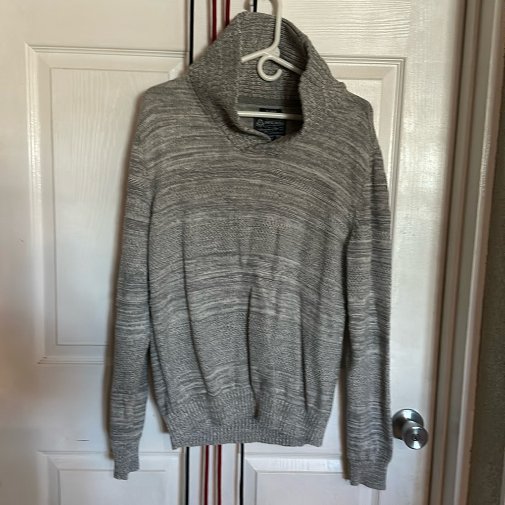 American Rag gray and white sweater XL